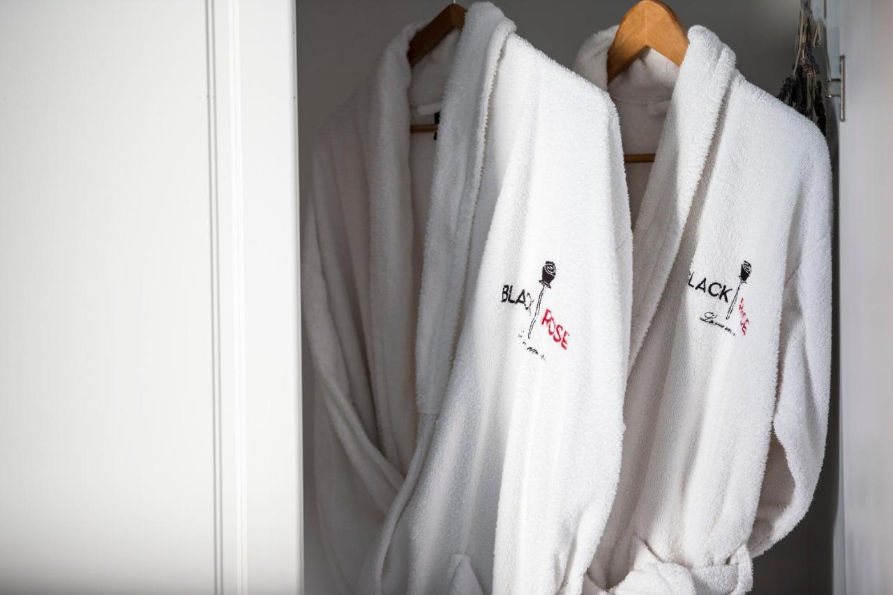 Black Rose Beach Suites Perissa  Zewnętrze zdjęcie